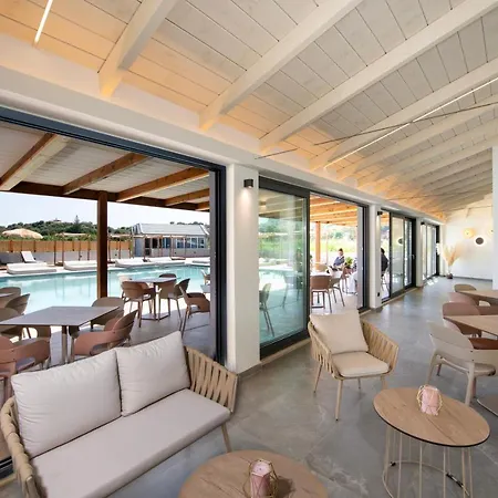 Mare Garden Hotel